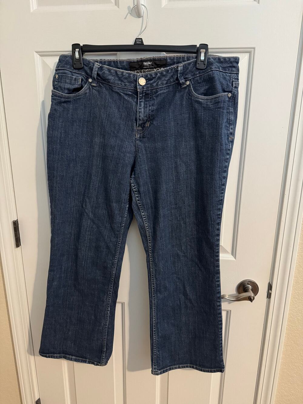 Mossimo Premium Denim Bootcut Jeans Plus Size 18W Short